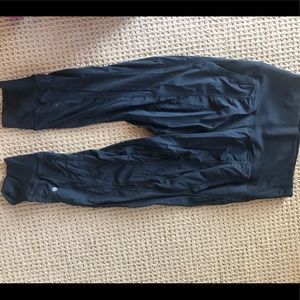 Lululemon cropped studio pants